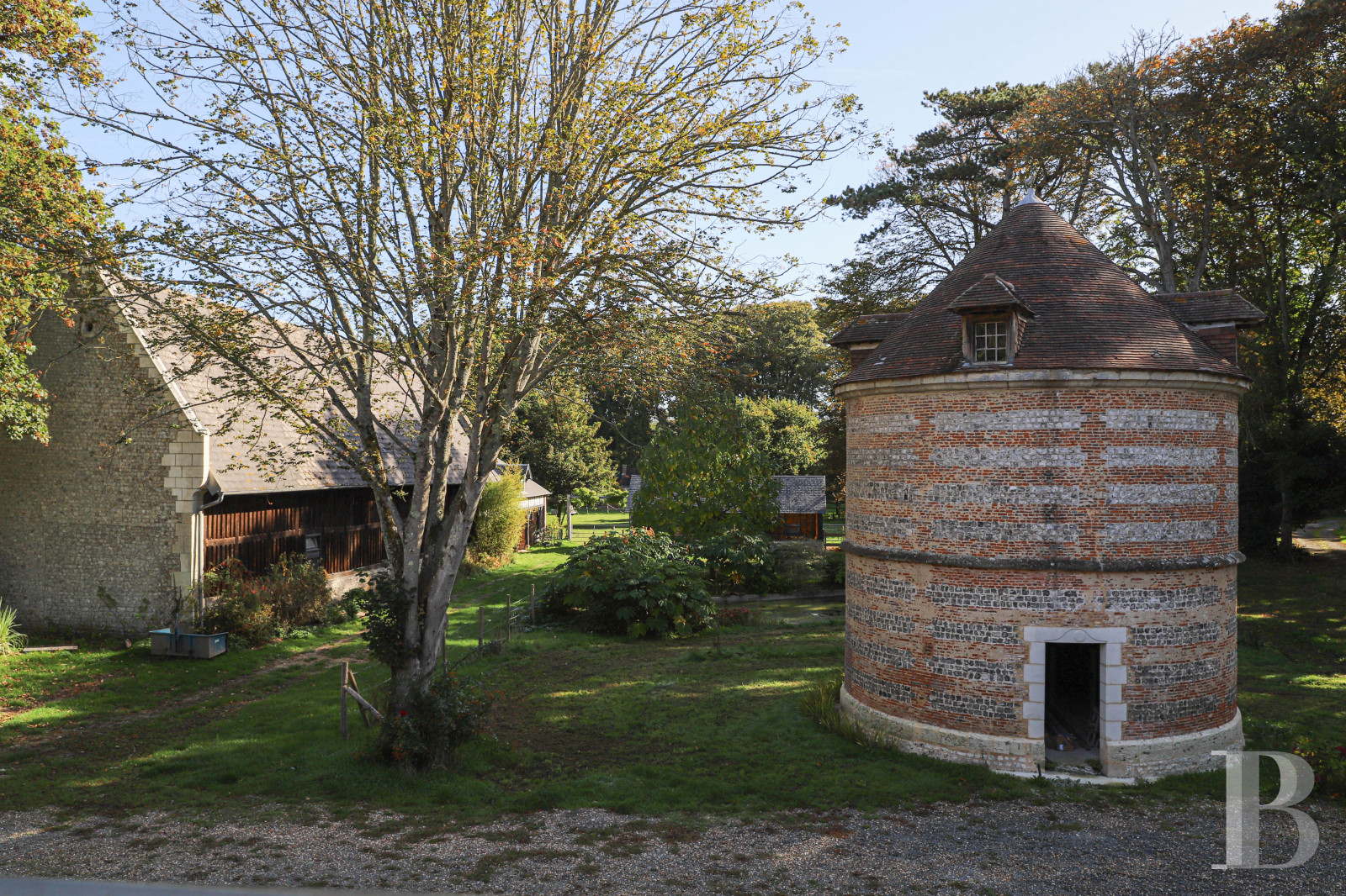 À proximité d’Étretat, en Seine-Maritime, un manoir du 14e siècle où se côtoient harmonieusement les époques - photo  n°49